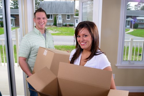 Careful furniture collection and delivery support in South London