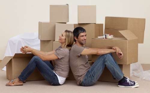 Professional removal van service for flats and homes in Lambeth