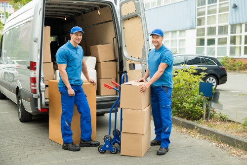 Local removals service planning loading and access for a Lambeth move