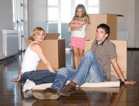 Local moving service helping with access and unloading in Lambeth